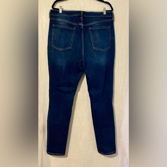 Old Navy High Rise O.G. Straight Jeans (16) - Picture 5 of 5